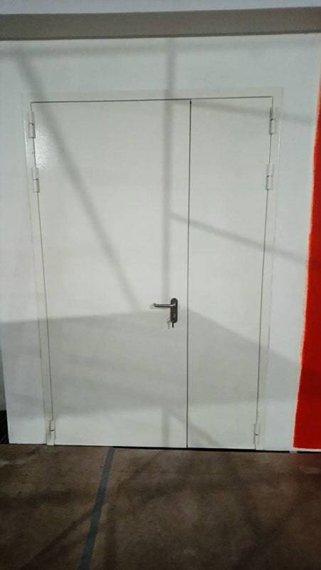 Полуторастворчатая дверь EI 60 Полуторастворчатая дверь EI 60